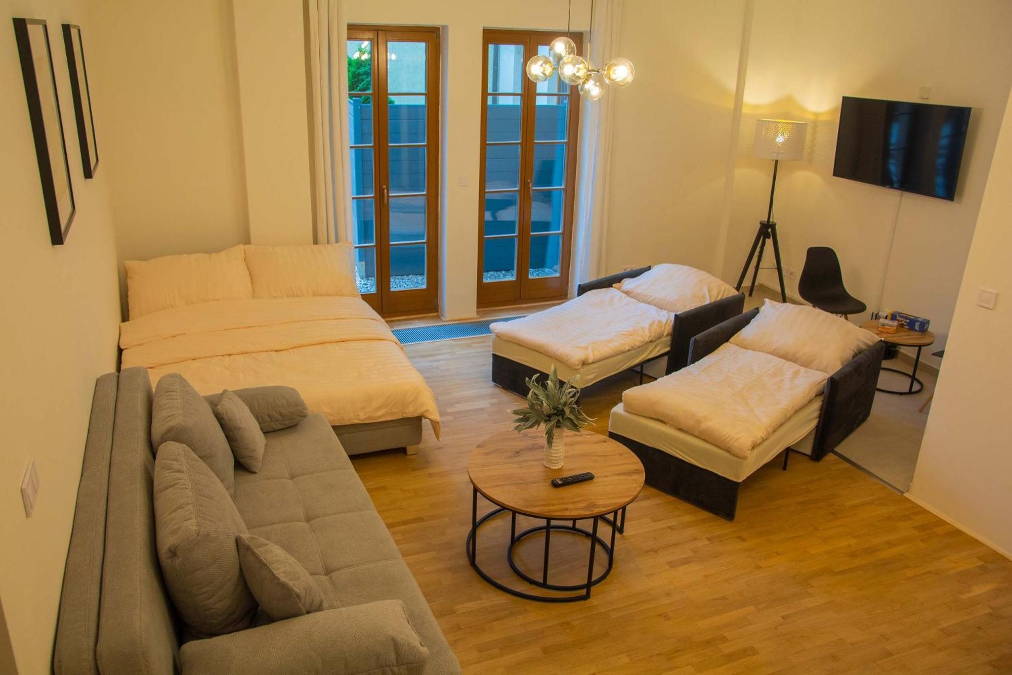 New City Centre Garden Apartment - Central Location Prague Luaran gambar